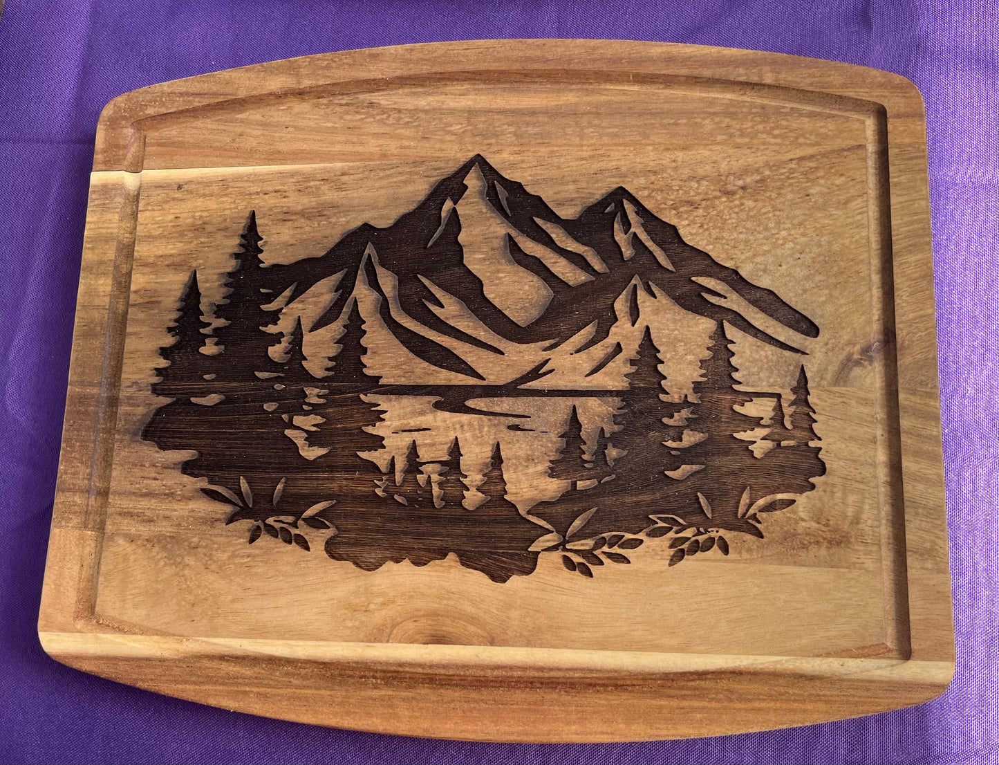 Mountain Cutting board